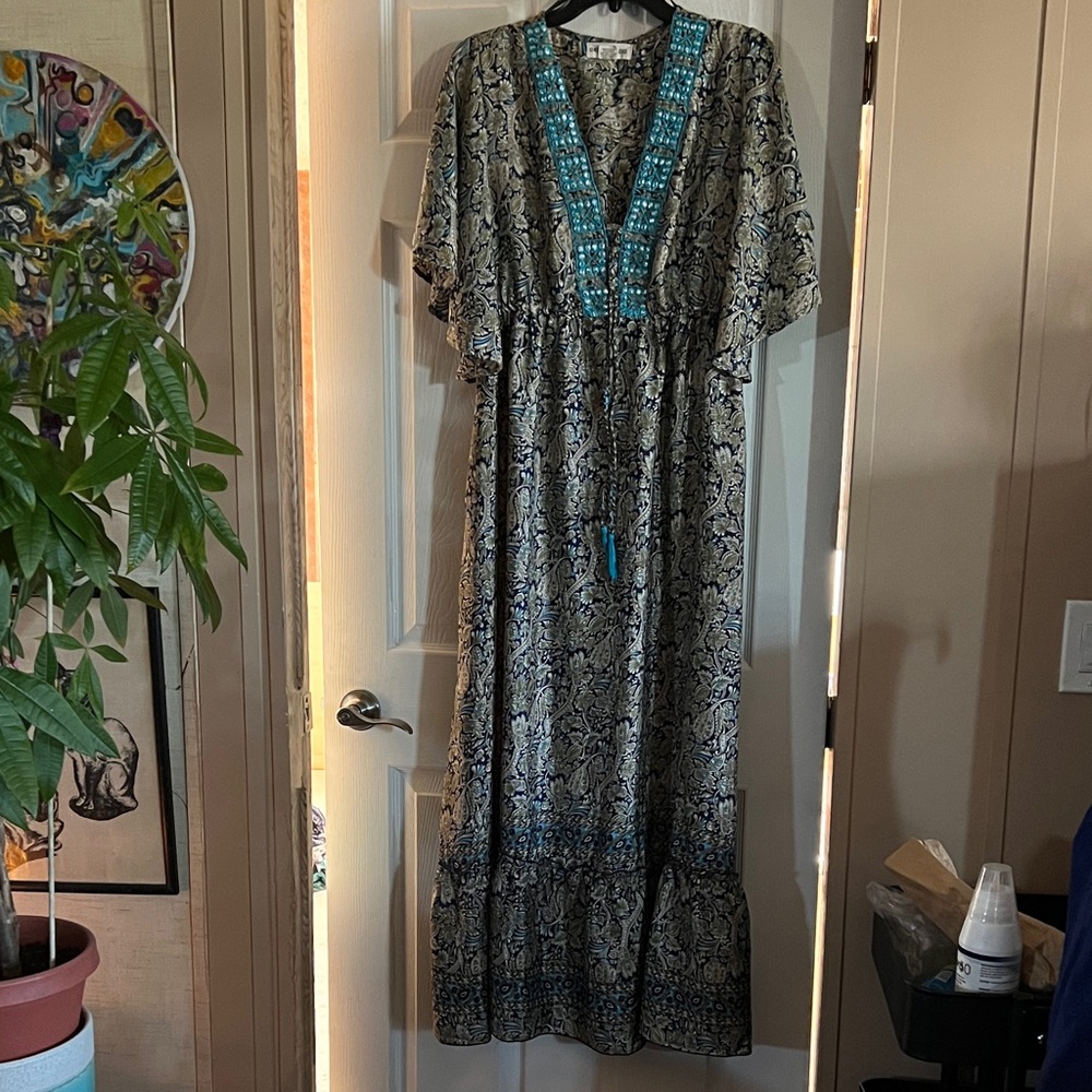 Chic Black and Blue Maxi Dress